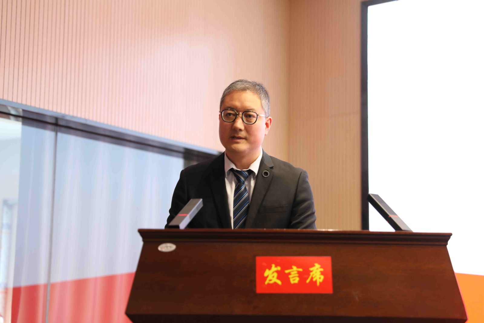 李军承诺.JPG