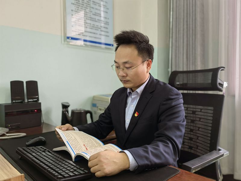TTOQW0CBDNQJN_K`SQ009J3_副本.jpg