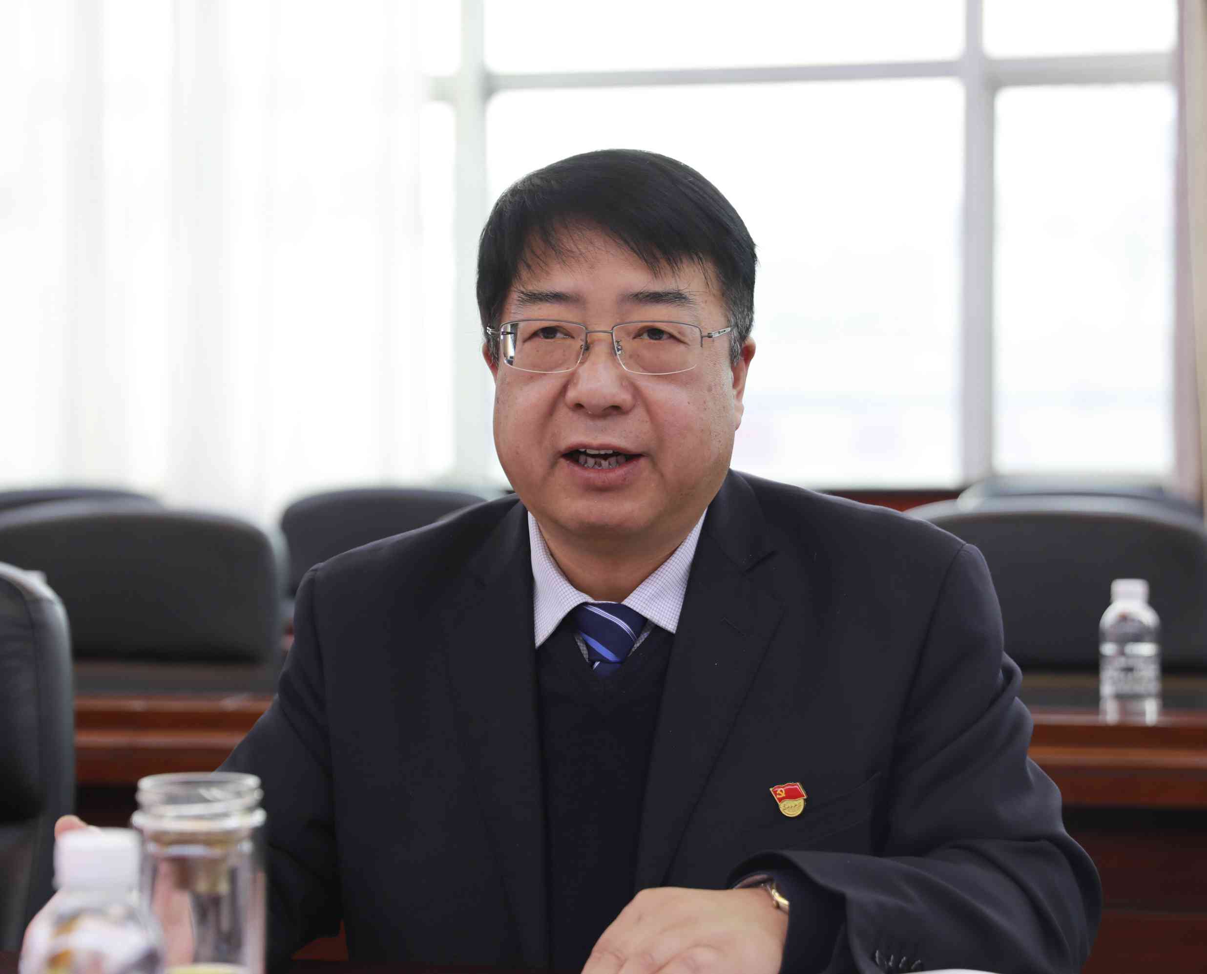 张总代表公司领导班子对照检查_副本.jpg
