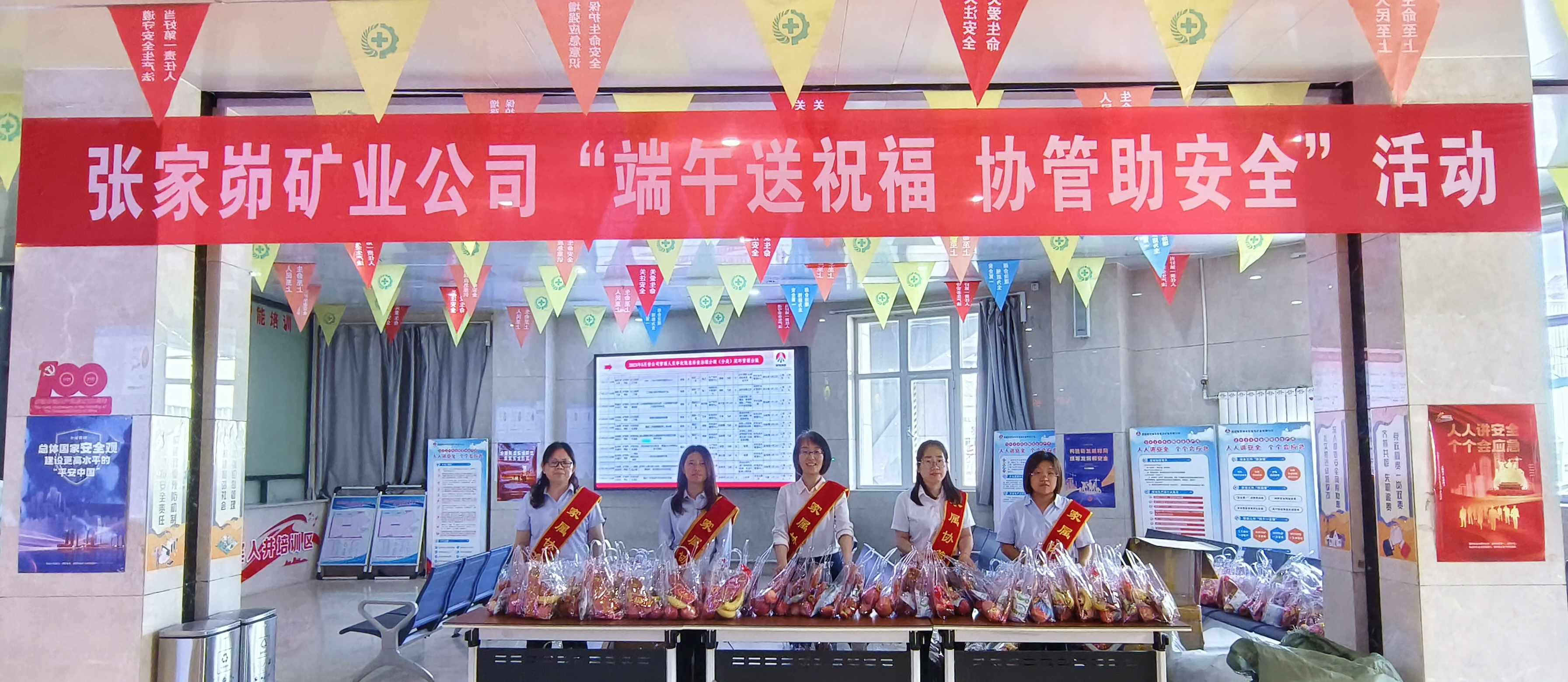 08912CEF150FA82BE9E80E114AFDF6D5_副本.jpg
