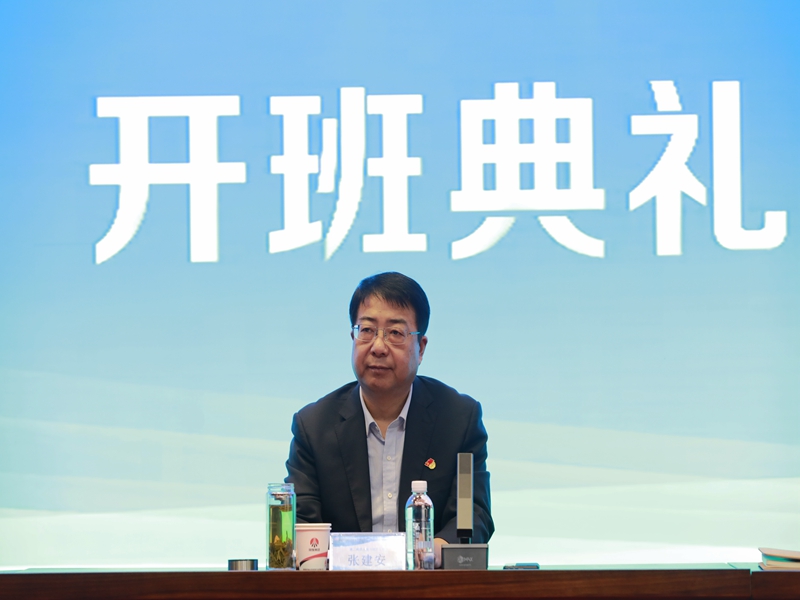 张总_副本.jpg