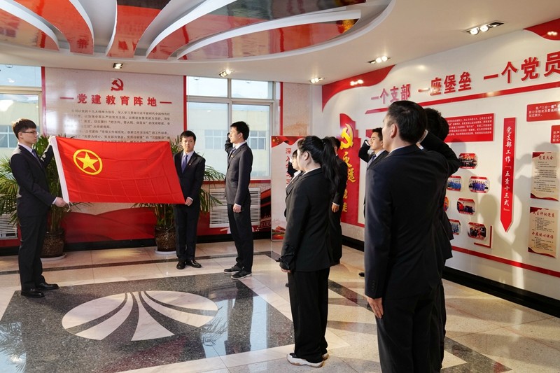 efd7e0d15e571d5749917af1e5ac7a2_副本.jpg