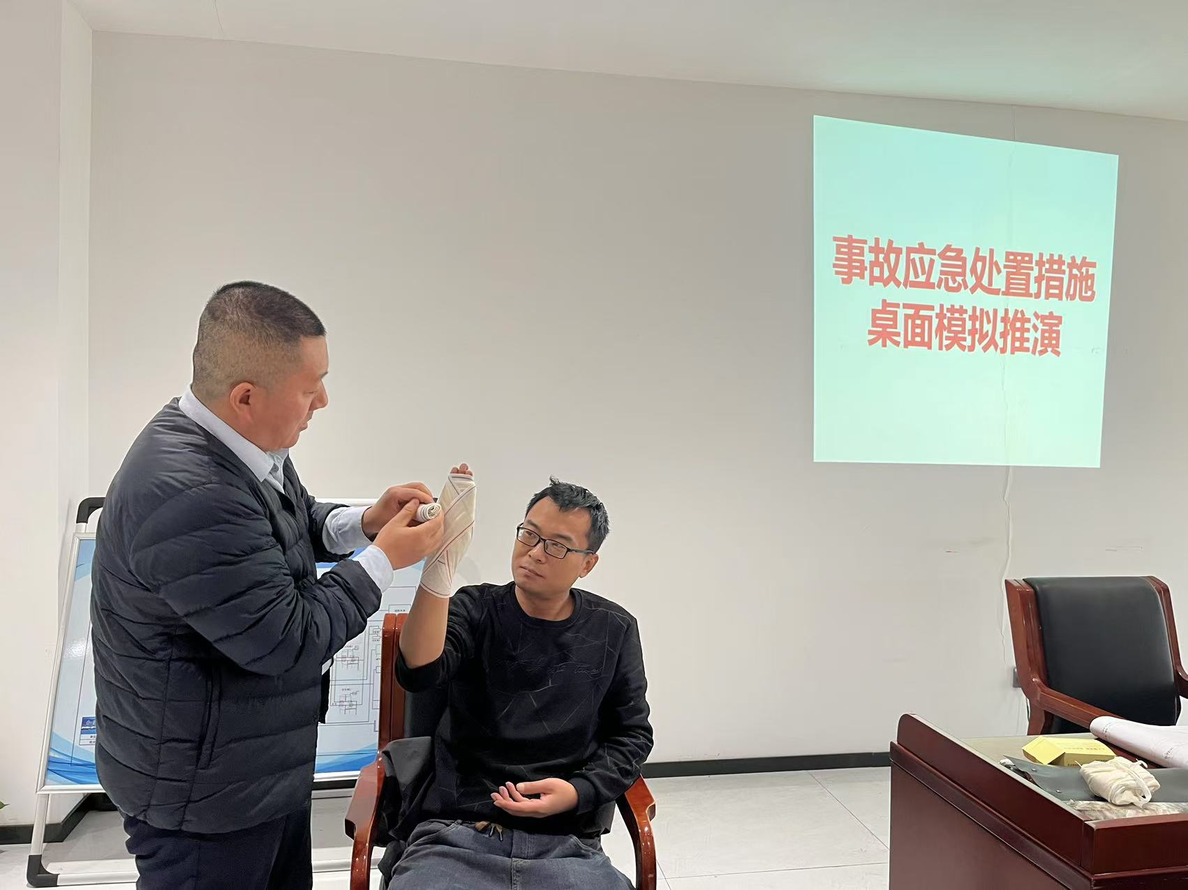 朱琴应急救援2.jpg