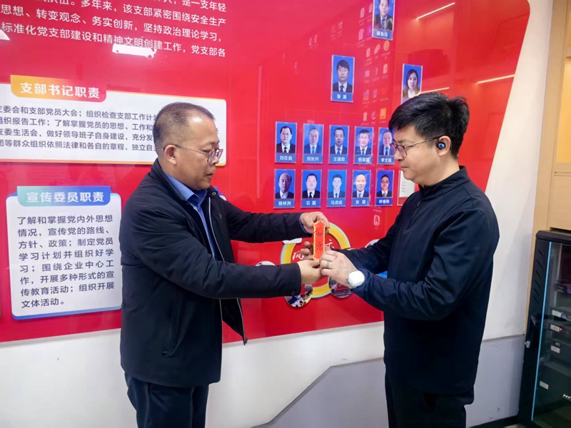 赠送书签.jpg