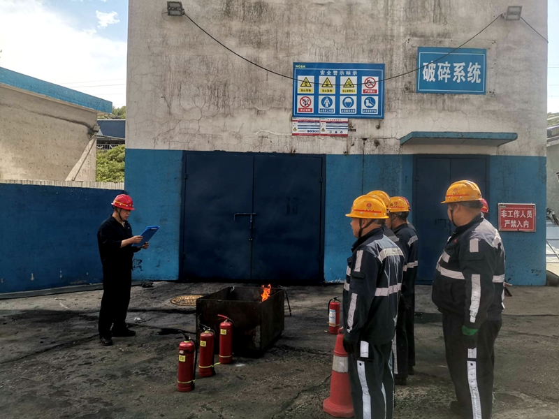 消防应急演练 (2).jpg