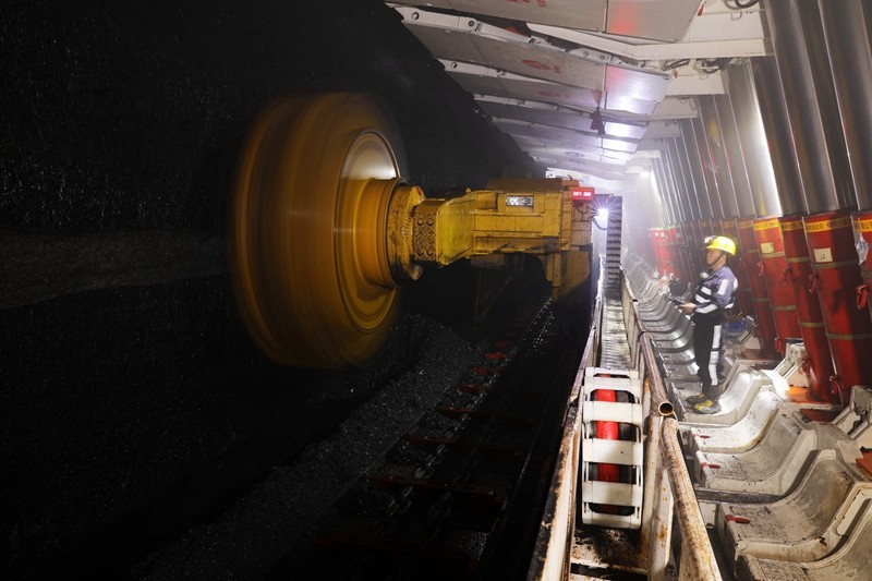 211763687531659744.jpeg 3.智能化综采工作面_副本.jpg