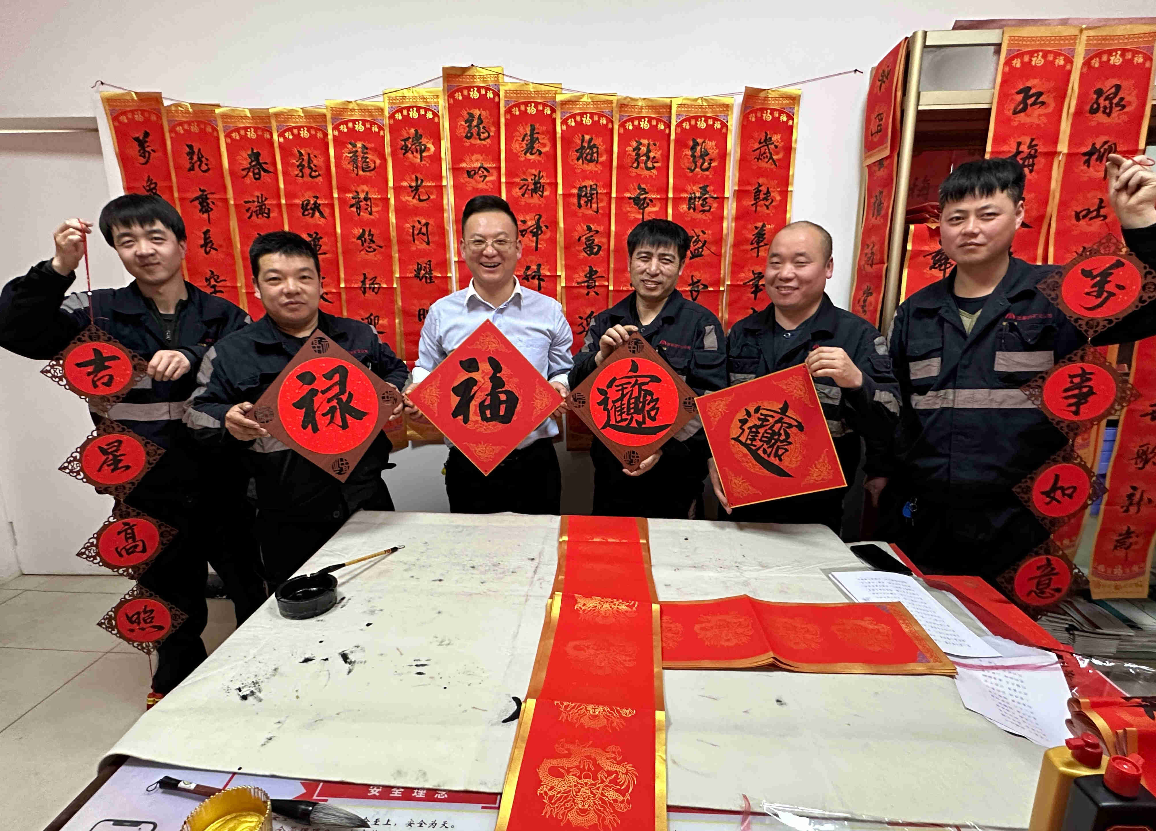 141771051985366028.jpeg 送春联4_副本.jpg