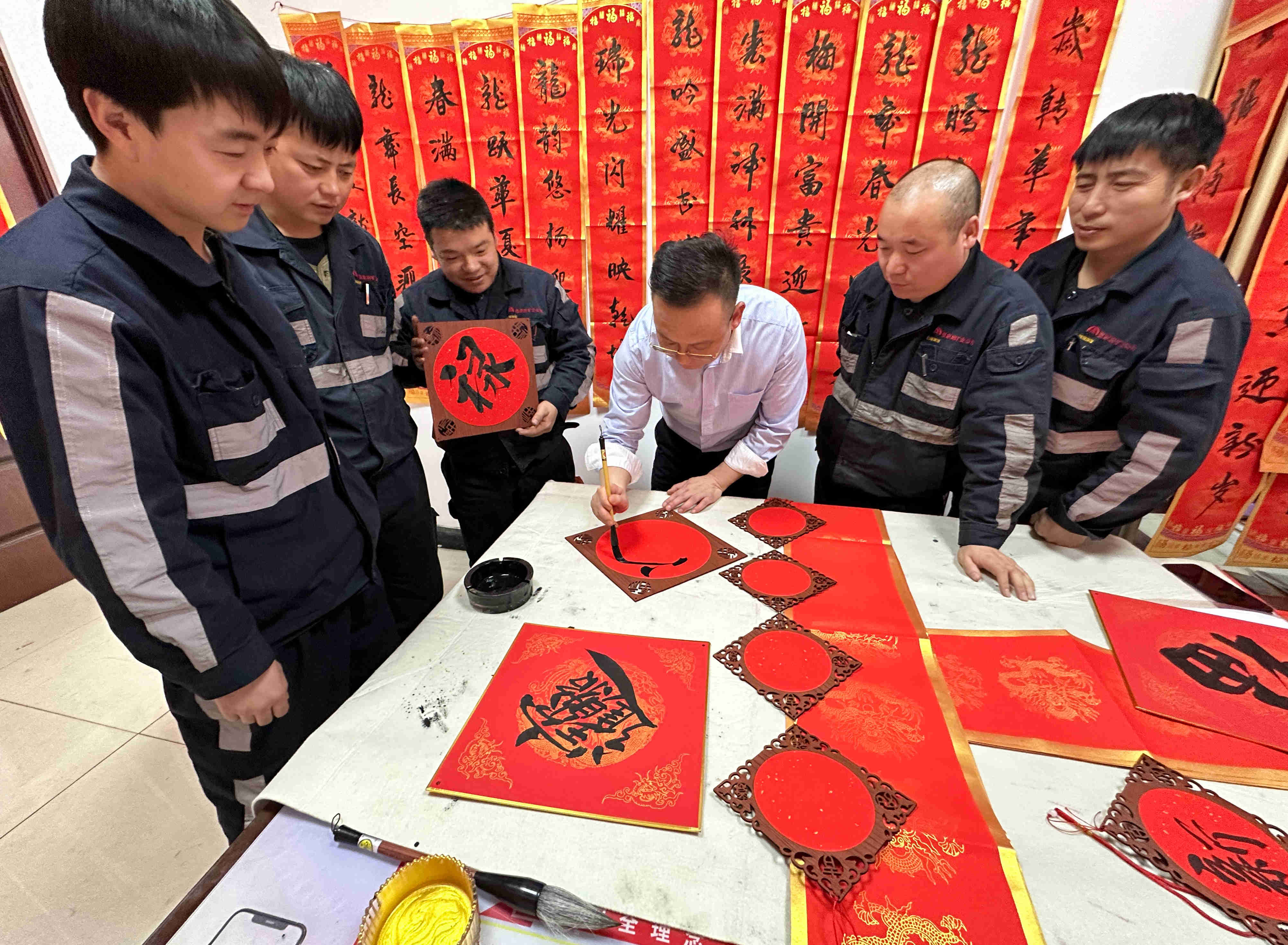 141771052135682222.jpeg 送春联3_副本.jpg