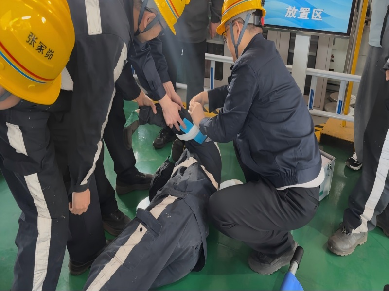 021775116440493817.jpeg 起重机2.jpg